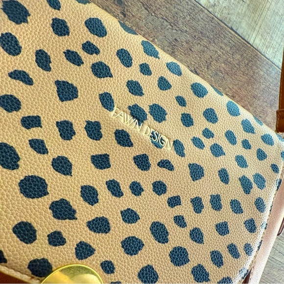 Fawn Designs Print Holliday Collection The Oversized Croissant Bag - Picture 4 of 12